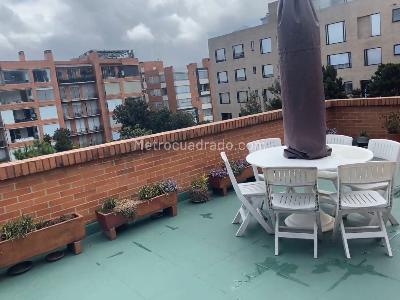 Apartamento de 4 alcobas en venta en Chico Navarra, Bogotá, 274 m² · foto 7 de 13