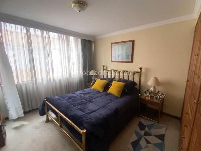 Apartamento de 4 alcobas en venta en Chico Navarra, Bogotá, 274 m² · foto 11 de 13