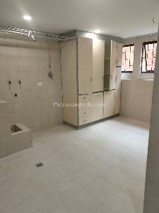 Casa de 4 alcobas en venta en Chico San Patricio, Bogotá, 227 m² · foto 20 de 20