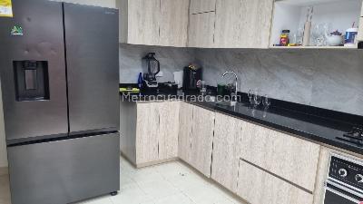 Casa de 4 alcobas en venta en Chico San Patricio, Bogotá, 227 m² · foto 13 de 20