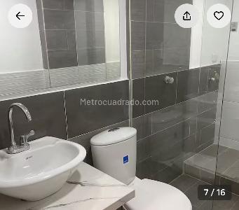 Casa de 5 alcobas en venta en San Martin, Bogotá, 183 m² · foto 15 de 20