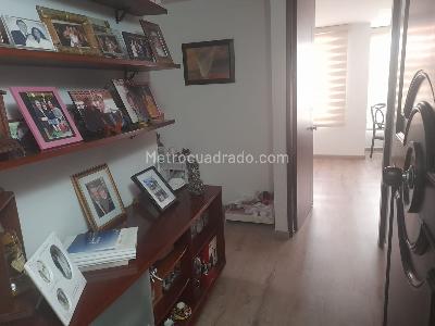 Apartamento en venta en Santa Barbara Central, Bogotá · foto 9 de 20