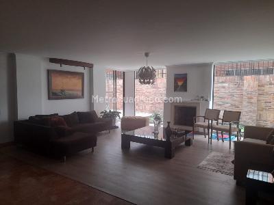 Apartamento en venta en Santa Barbara Central, Bogotá · foto 8 de 20