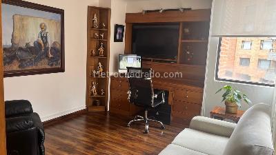 Apartamento de 3 alcobas en venta en Los Rosales Emaus, Bogotá, 166 m² · foto 2 de 18