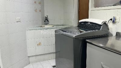 Apartamento de 3 alcobas en venta en Los Rosales Emaus, Bogotá, 166 m² · foto 5 de 18