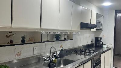 Apartamento de 3 alcobas en venta en Los Rosales Emaus, Bogotá, 166 m² · foto 6 de 18