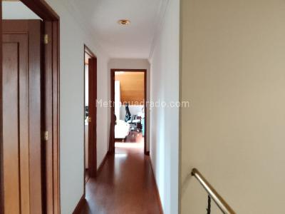 Apartamento en venta en Santa Barbara Oriental, Bogotá · foto 9 de 20