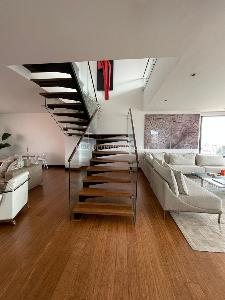 Apartamento de 3 alcobas en venta en Los Rosales, Bogotá, 394 m² · foto 2 de 20