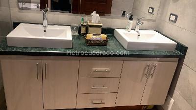 Casa de 4 alcobas en venta en Bosques De Gratamira, Bogotá, 270 m² · foto 15 de 17