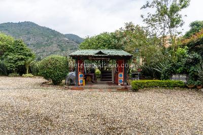 Casa de 3 alcobas en venta en Vereda Cerca Piedra, Chía, 184 m² · foto 2 de 20