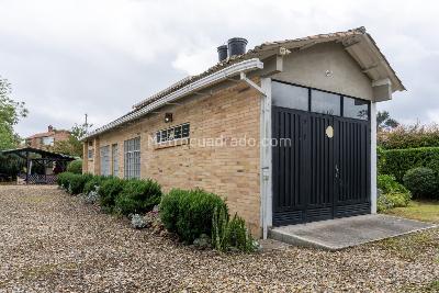 Casa de 3 alcobas en venta en Vereda Cerca Piedra, Chía, 184 m² · foto 1 de 20