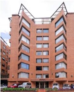 Apartamento en venta en La Carolina, Bogotá · foto 2 de 16
