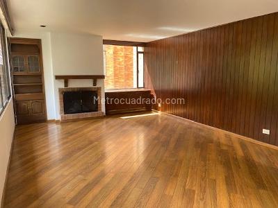 Apartamento de 3 alcobas en venta en Bella Suiza, Bogotá, 143 m² · foto 4 de 20