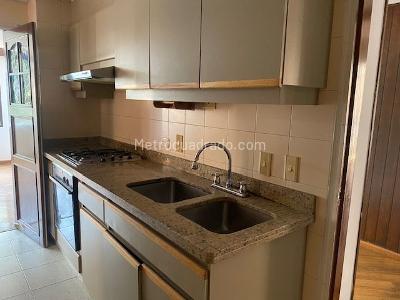 Apartamento de 3 alcobas en venta en Bella Suiza, Bogotá, 143 m² · foto 17 de 20
