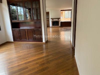 Apartamento de 3 alcobas en venta en Bella Suiza, Bogotá, 143 m² · foto 5 de 20
