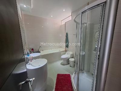 Apartamento de 4 alcobas en venta en Santa Barbara, Bogotá, 160 m² · foto 12 de 20