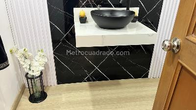 Casa de 3 alcobas en venta en La Floresta, Bogotá, 350 m² · foto 8 de 19
