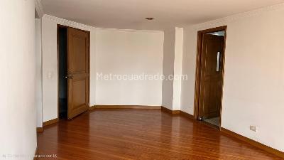 Apartamento de 2 alcobas en venta en Pasadena Alta, Bogotá, 75 m² · foto 13 de 16