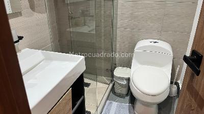 Casa de 5 alcobas en venta en La Alhambra Monaco, Bogotá, 390 m² · foto 5 de 20