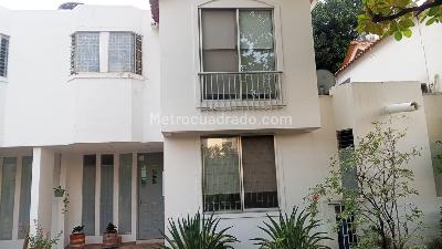 Casa de 3 alcobas en venta en Girardot, Girardot, 110 m² · foto 4 de 17