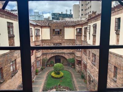 Apartamento de 3 alcobas en venta en Abadia De La Candelaria, Bogotá, 120 m² · foto 2 de 20