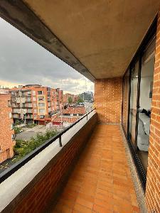 Apartamento de 2 alcobas en venta en Santa Barbara Occidental, Bogotá, 85 m² · foto 4 de 20