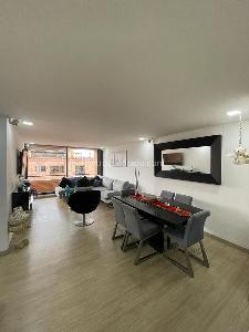 Apartamento de 2 alcobas en venta en Santa Barbara Occidental, Bogotá, 85 m² · foto 3 de 20