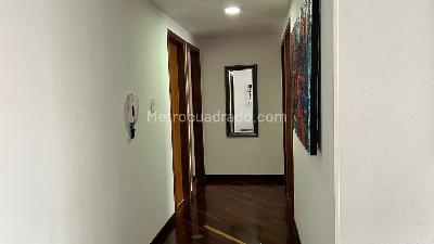 Apartamento en venta en Santa Barbara Central, Bogotá · foto 4 de 16