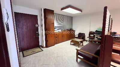 Apartamento de 3 alcobas en venta en La Candelaria, Bogotá, 79 m² · foto 11 de 13