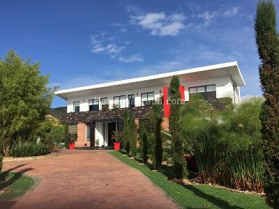 Casa de 5 alcobas en venta en Vereda Fagua C 161, Chía · foto 1 de 16