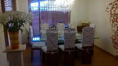 Casa de 5 alcobas en venta en Urbana C 188, Chía, 240 m² · foto 4 de 17