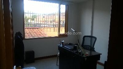 Casa de 5 alcobas en venta en Urbana C 188, Chía, 240 m² · foto 14 de 17
