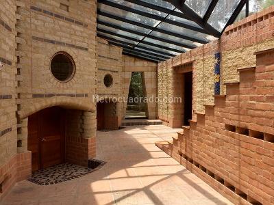 Casa de 4 alcobas en venta en Vereda Fonqueta C 070, Chía, 580 m² · foto 8 de 17