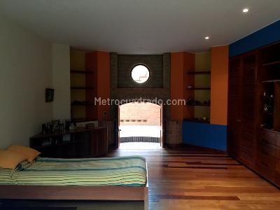 Casa de 4 alcobas en venta en Vereda Fonqueta C 070, Chía, 580 m² · foto 12 de 17