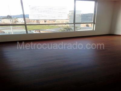 Apartamento de 3 alcobas en venta en Urbano A 004, Cajicá, 61 m² · foto 2 de 8