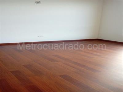 Apartamento de 3 alcobas en venta en Urbano A 004, Cajicá, 61 m² · foto 3 de 8