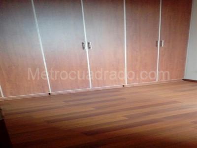 Apartamento de 3 alcobas en venta en Urbano A 004, Cajicá, 61 m² · foto 7 de 8
