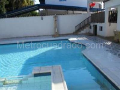 Casa de 5 alcobas en venta en Rural C 066, Girardot, 291 m² · foto 11 de 12