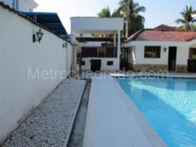 Casa de 5 alcobas en venta en Rural C 066, Girardot, 291 m² · foto 12 de 12