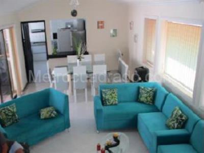 Casa de 5 alcobas en venta en Rural C 066, Girardot, 291 m² · foto 3 de 12