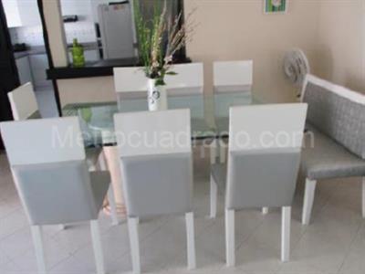 Casa de 5 alcobas en venta en Rural C 066, Girardot, 291 m² · foto 4 de 12