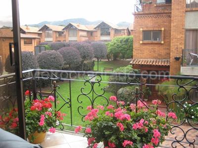 Casa de 5 alcobas en venta en Urbana C 005, Chía, 251 m² · foto 1 de 8