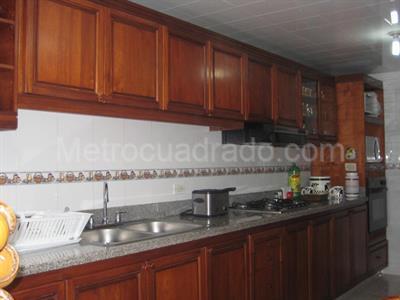 Casa de 5 alcobas en venta en Urbana C 005, Chía, 251 m² · foto 4 de 8