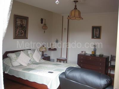 Casa de 5 alcobas en venta en Urbana C 005, Chía, 251 m² · foto 6 de 8