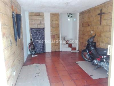 Casa de 5 alcobas en venta en Urbana C 222, Chía, 300 m² · foto 5 de 10