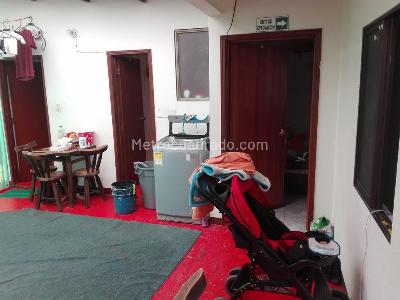Casa de 5 alcobas en venta en Urbana C 222, Chía, 300 m² · foto 8 de 10