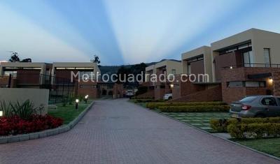Casa de 3 alcobas en venta en Vereda Calahorra C 045, Cajicá, 183 m² · foto 10 de 10