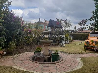 Casa de 4 alcobas en venta en Vereda Chuntame C 042, Cajicá, 346 m² · foto 3 de 19
