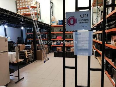Casa de 4 alcobas en venta en Industrial Centenario C 156, Bogotá, 193 m² · foto 2 de 12