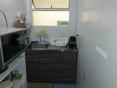 Casa de 4 alcobas en venta en Industrial Centenario C 156, Bogotá, 193 m² · foto 6 de 12